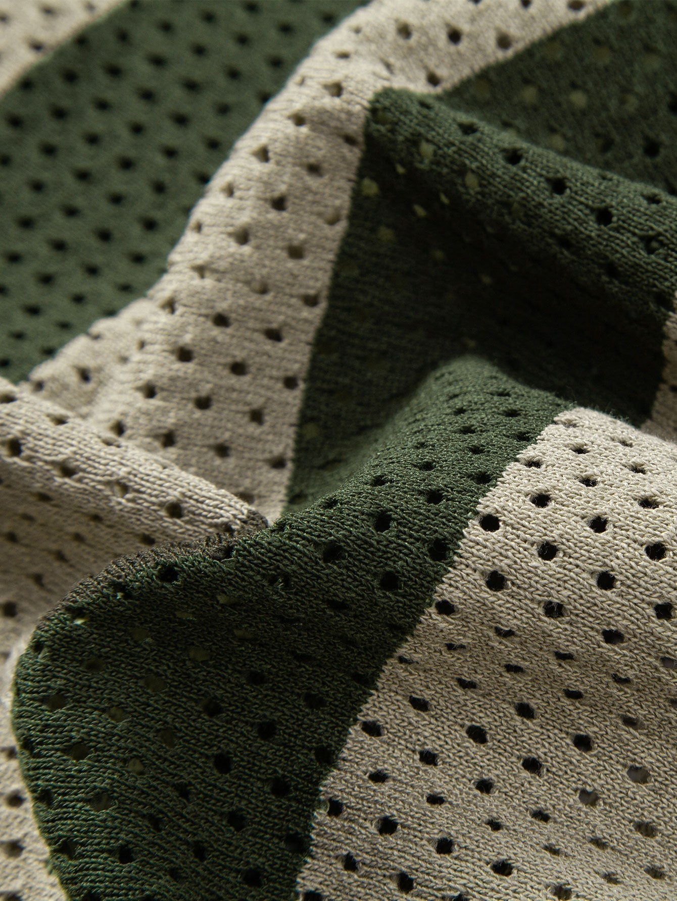 Set Eyelet Zip Linen