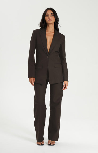 The Linen Blazer